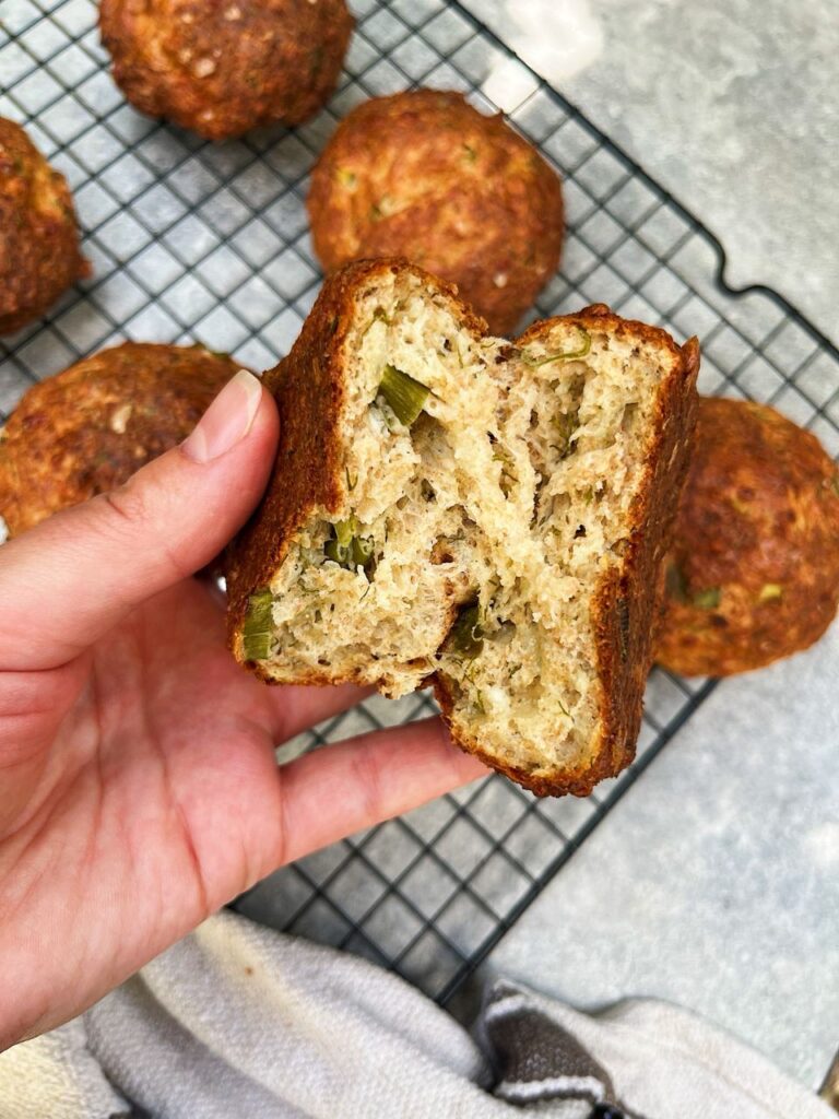 Smart-Carb Cottage Cheese And Cheddar Buns